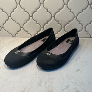 Crocs Slip On Ballet Flats Womens Size 7 Faux Fur Insole Black